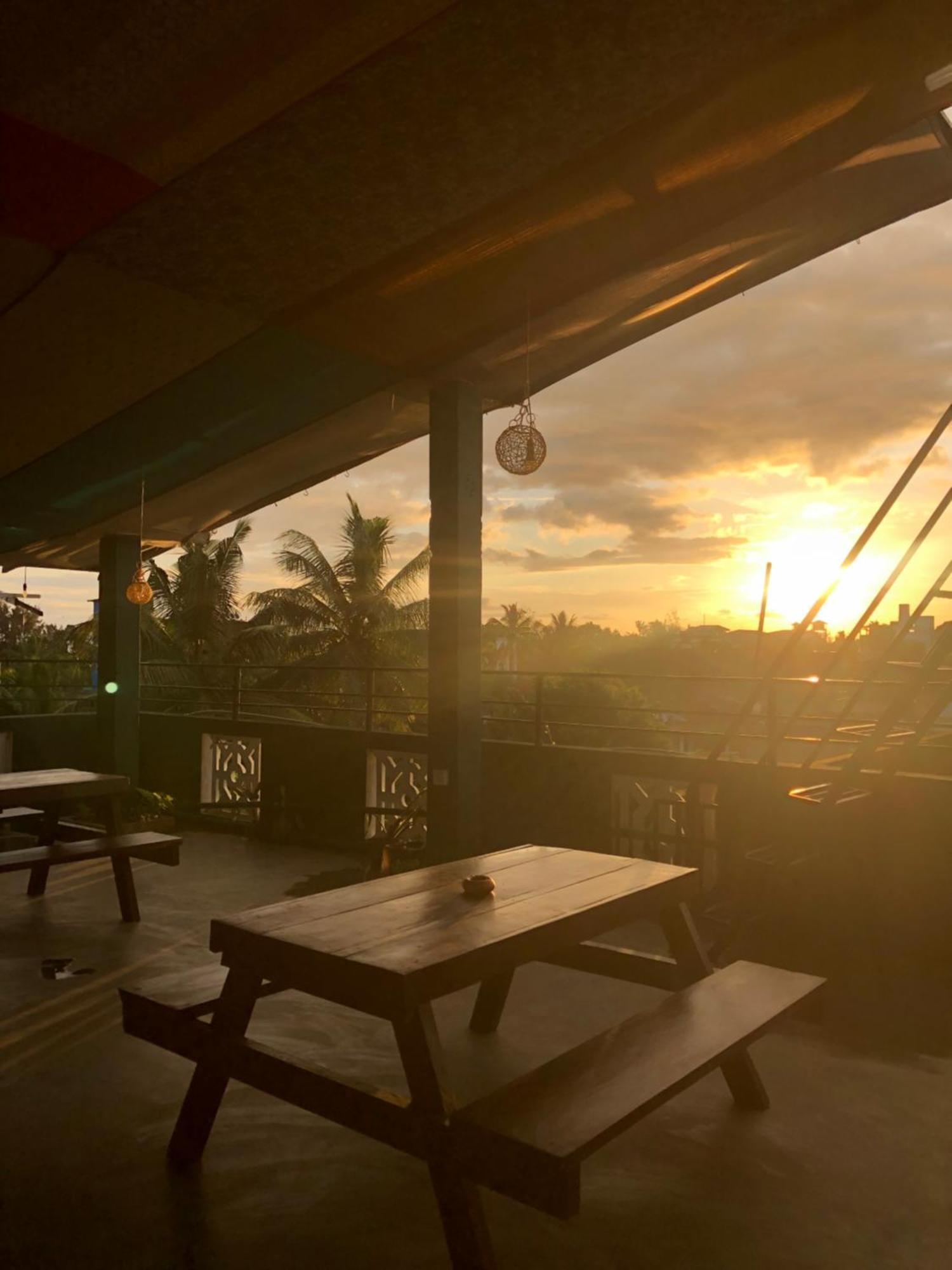 Beach Break Surf Hostel Велігама Екстер'єр фото