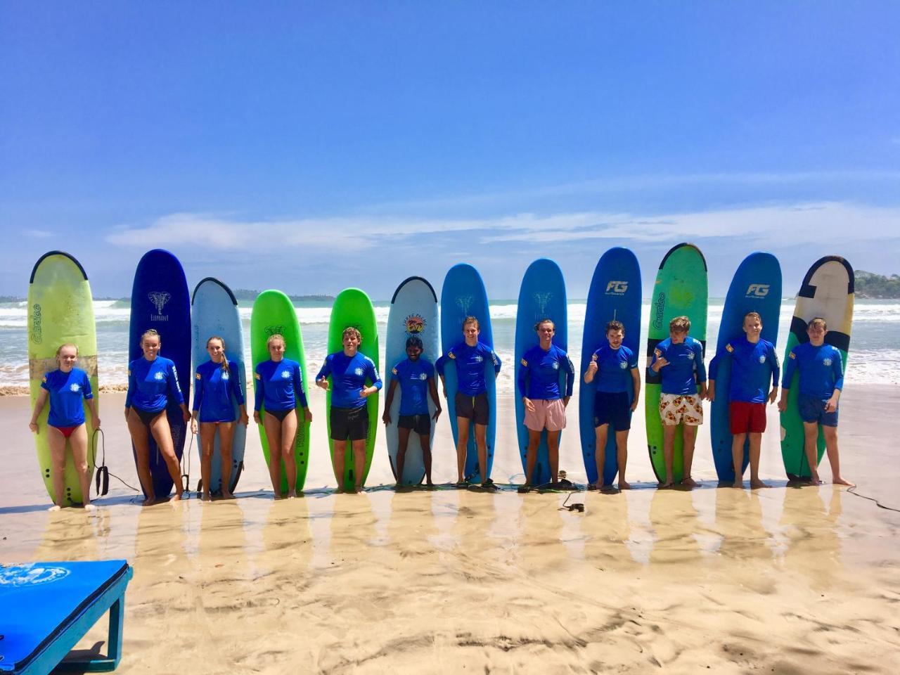 Beach Break Surf Hostel Велігама Екстер'єр фото