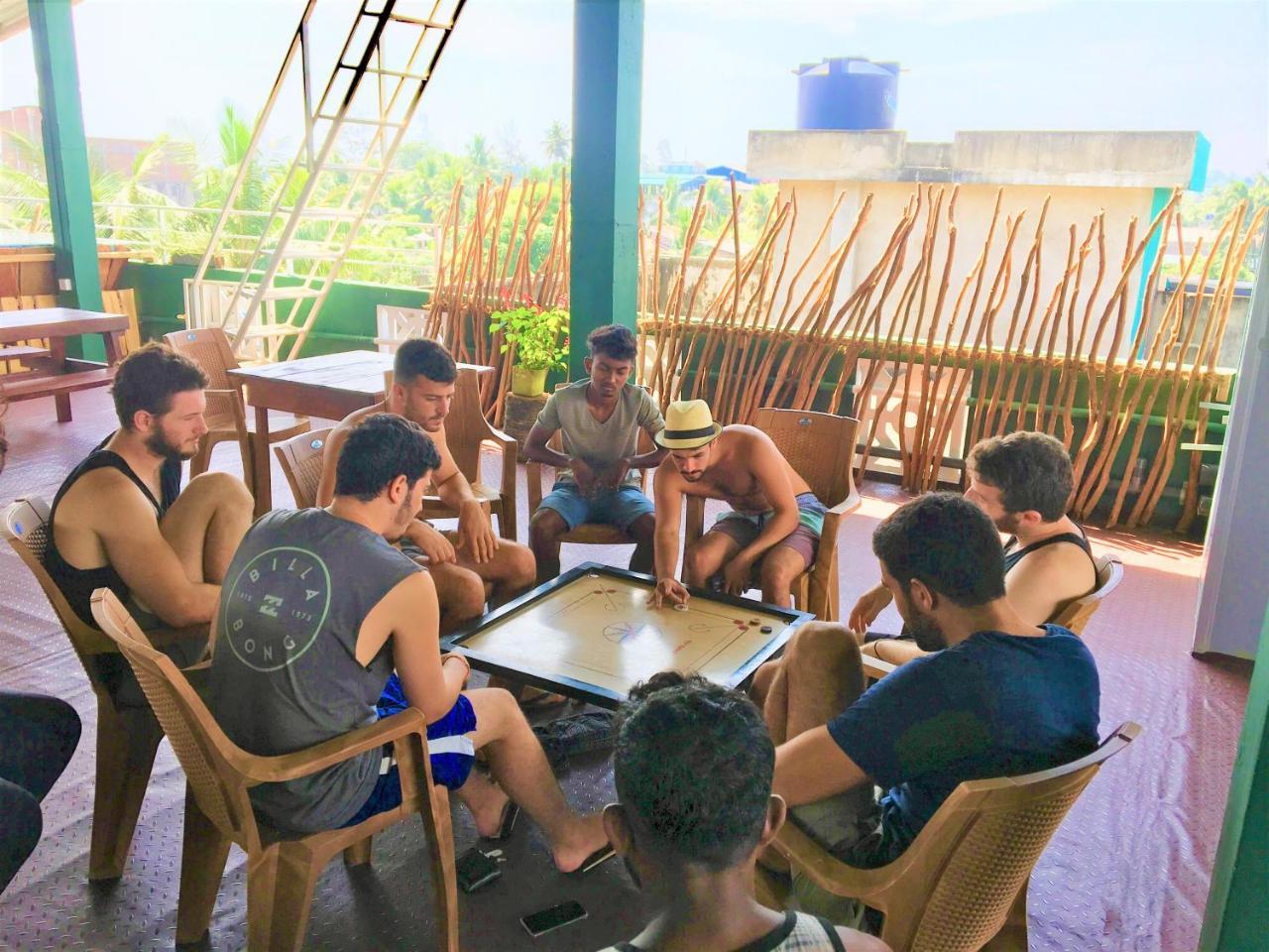 Beach Break Surf Hostel Велігама Екстер'єр фото